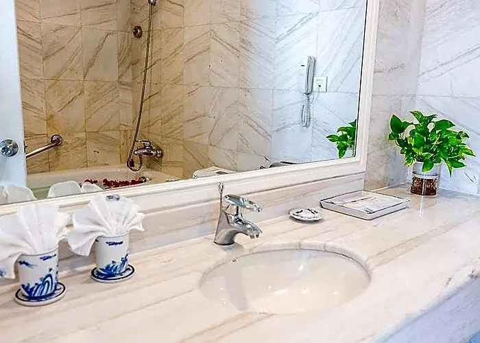 Dream 4* Hạ Long