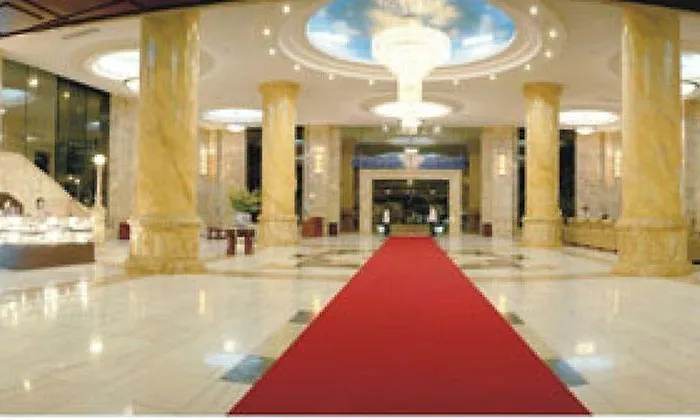 Dream Hotel 4*