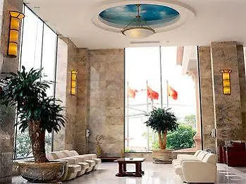 Dream Hotel 4*