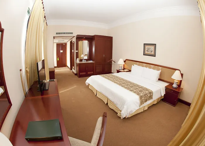 Dream Hotel 4*